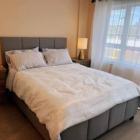 Brand New Luxury 2-Bedroom Townhouse. Duncan Exteriör bild